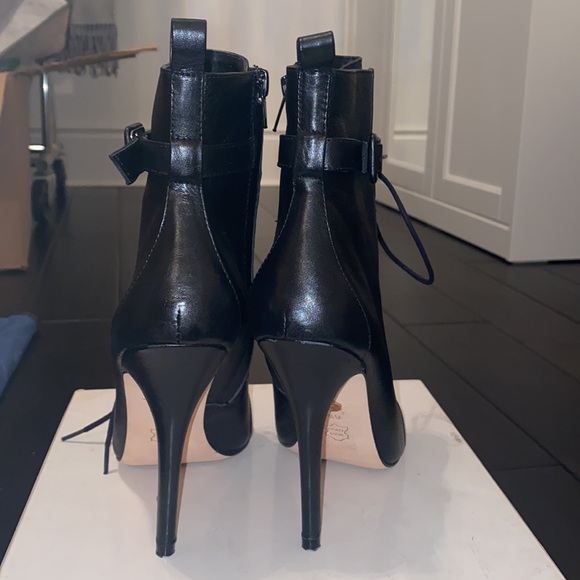 CHARLES DAVID Stiletto Leather Booties Size 6.5 - Picture 4 of 6